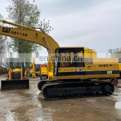 CAT классическая модель экскаватора на гидравлике cat e200b