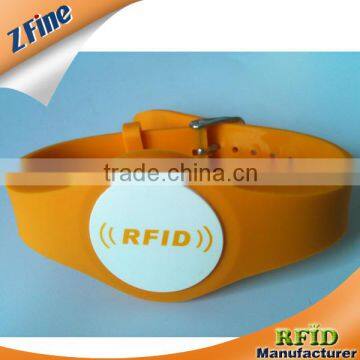 fashional silicone wirstband with manufacturer price