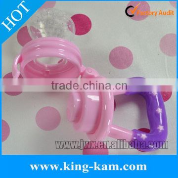 2016 babies gift free sample silicone baby feeding nipple with handle