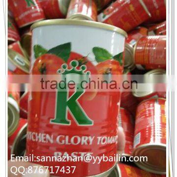 tomato sauce in tin can and pouch