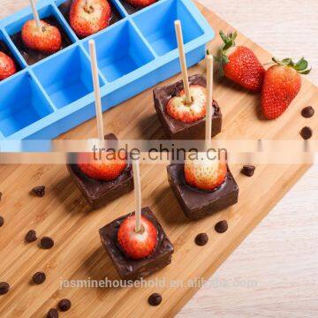 Flexible and Durable Food Grade 2 inch Square Silicone Ice Cube Makers for Whiskey