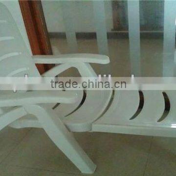 White Lounge outdoor Plastic chaise folding Beach Chair with headrest in Taizhou