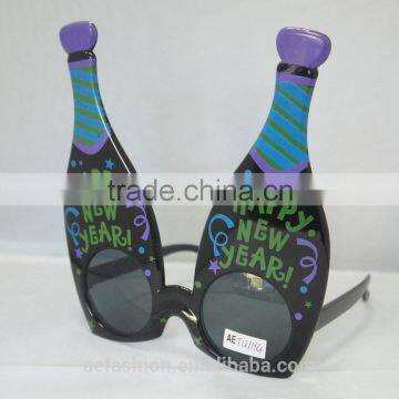 New 2016 Hot Product Kids Funny Beer Shaped Party Sunglass Stylish,Popular Black Top Beer Shaped New Year Sunglass