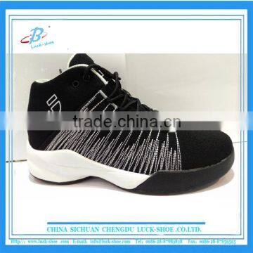 Basketball shoes ligth weight and new arrival breatheable upper for men