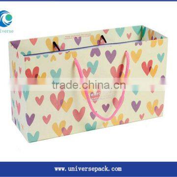 Heart Painted Bag Paper Material Practical Use For Packing Goods Bags Export