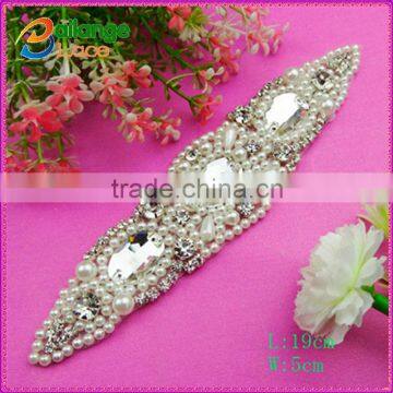 Wholesale white beautiful design rhinestone trimming applique for bridal