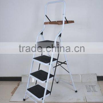 4 step ladder with tool tray