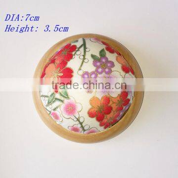 New Design TOP Quality Pin Cushion with wooden base OEM service