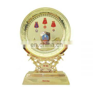 custom zinc alloy plated gold medal souvenir metal plate with metal base