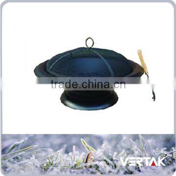 Outdoor wood fire basket