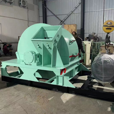 Heavy-Duty Small Wood Sawdust Machine With Steel Blade for Continuous Operation photo-2