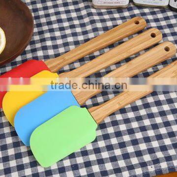 Hot Sale Food Grade Silicone Spatula With Wooden Handle Cooking Utensils