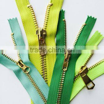 High Quality Hanged Plated Shiny Polished Y Teeth Metal Zipper