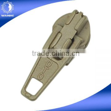 No.3 Auto Lock nylon slider