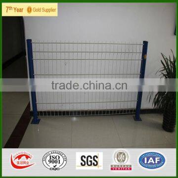 pvc plastic vinyl white privacy fenceWELDED WIRE MESH FENCE