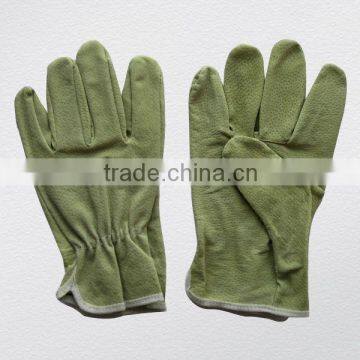 Economy grade pig split wing thumb driver glove