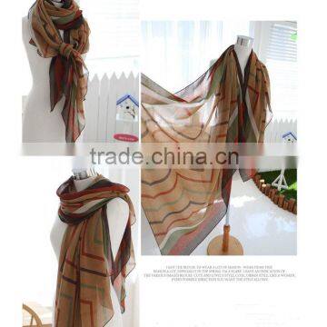 2014 hotsale 100% polyester geometic printed woman scarf