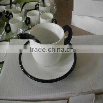 Ceramic cup and saucer with spoon set