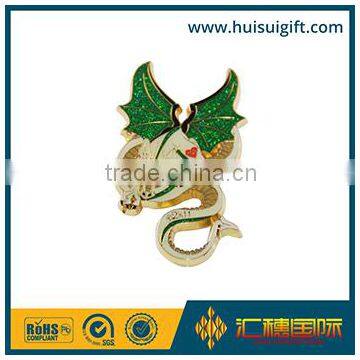 wholesale promotional fashionable glitter soft enamel trading badges pins