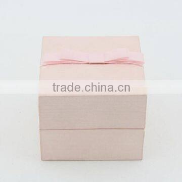 Lovely pink jewelry box for bracelet packaging