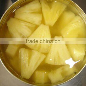 tasty canned pineapple in light/heavy syrup