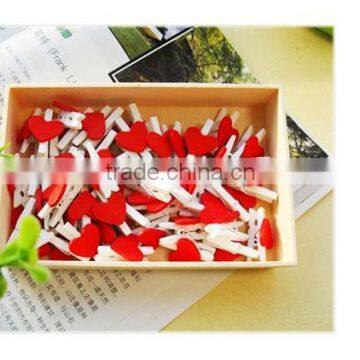 Wooden Red Heart Photo Meno Clip for Home Decor photo-3