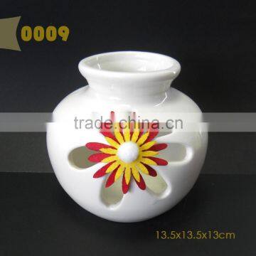 Beautiful White Color Ceramic Flower Vase photo-5