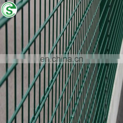 Green color twin wire double horizontal bar 8/6/8 mesh fencing panel galvanized welded fence