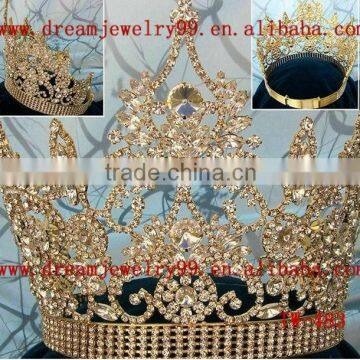 The big noble tall crown for important party