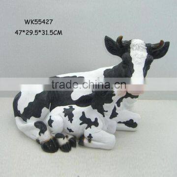 New Design Cute Polyresin Material resin garden cow