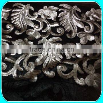 CHAMPAGNE SEQUIN EMBROIDERY TABLE OVERLAY photo-2