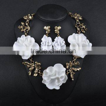 Hot Resin Necklace Earring Flower Jewelry Set