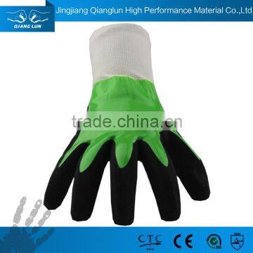 High quality fully dipped nitrile rubber gloves