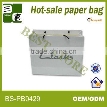 250g durable and eco-friendly art paper bag laminated for putting clothes or shoe box with size,logo ,pattern customized