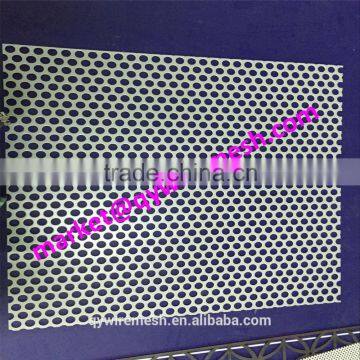 .com High Quality Spray Polishing Oxidation Treatment Perforated Metal Mesh photo-4