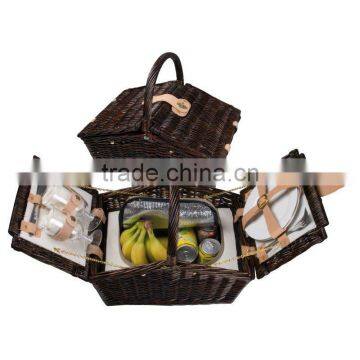 practical and trendy picnic baskets for two man