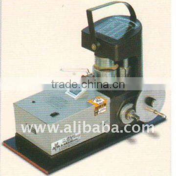 Universal Digital Moisture Meter