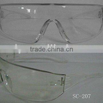 Protective UV400 polycarbonate safety glasses