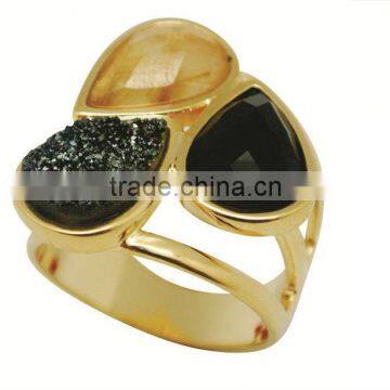Fashion Ring With Natural Stone