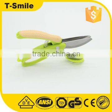 Salad Tongs green salad cutter in kitchen use