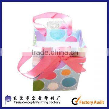 cheap fancy small paper gift bags with handles made in China