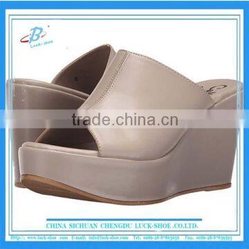 Genuine leather women wedge sandals soft sole women sandals for wholesale