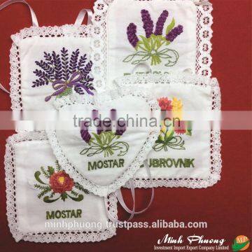 Wholesale hand embroidery cloths bag air fresh flower fragrant bag sets