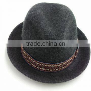 Trilby/fedora hat