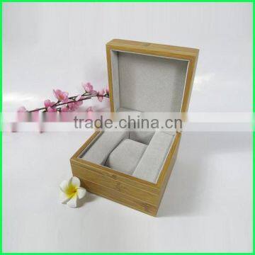 Wholesale Luxury Woodgrained Watch Box with Beige Velvet