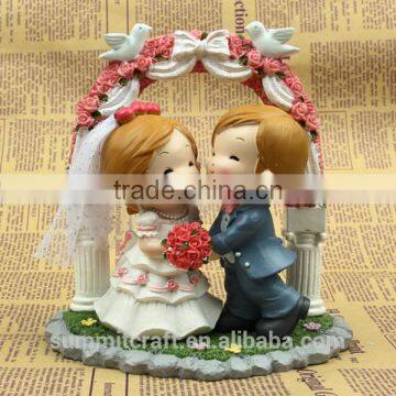 Best bride and groom wedding gift sweet resin wedding couple figurines