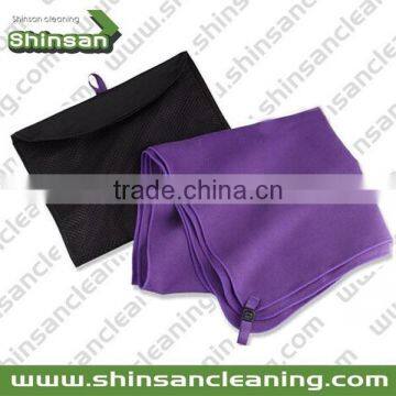 fashionable Sport towel with zipper pocket/microfiber sports towel with pocket/microfiber quick dry sport towel