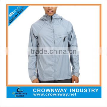 Customized windproof lightweight ripstop mens sports rain skin jacket