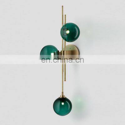 Postmodern Personality and Simplicity 3 Heads Wall Lamp for Decoration