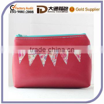 Sewing hanging burgee design PU cosmetic bag with stitch logo